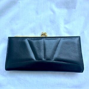 Tilley Elegant Black Leather Wallet